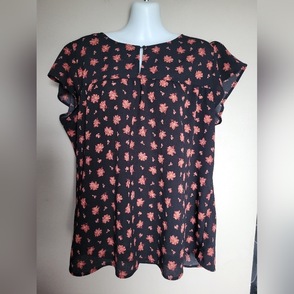 Denver Hayes Black and Pink Floral Blouse